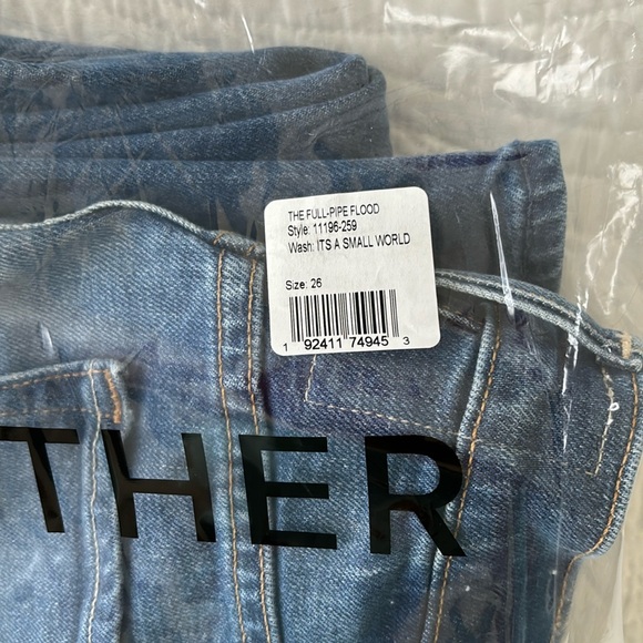 * sold * MOTHER NWT Full Pipe Flood It’s a Small World Jeans size 26 high waist - Picture 16 of 16